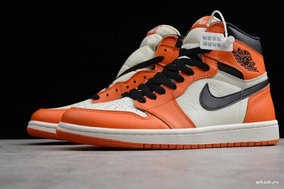 Cheap EP Shattered Backboard” Air 1 Retro 555088-113 “Reverse High Jordan OG 555088-113 0310